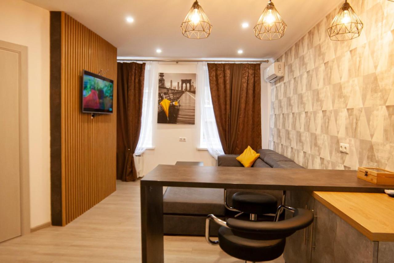 Ultra Lux 3 Rooms Apartment Near Arena City Kiev Dış mekan fotoğraf