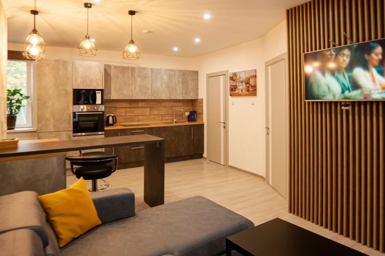 Ultra Lux 3 Rooms Apartment Near Arena City Kiev Dış mekan fotoğraf