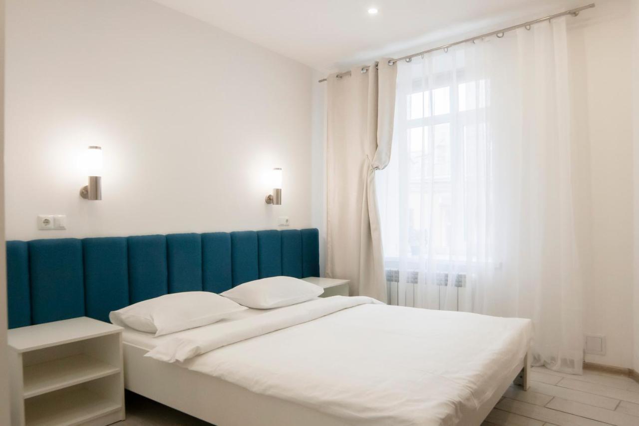 Ultra Lux 3 Rooms Apartment Near Arena City Kiev Dış mekan fotoğraf