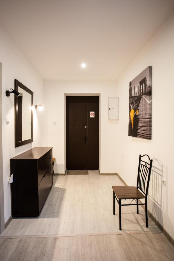 Ultra Lux 3 Rooms Apartment Near Arena City Kiev Dış mekan fotoğraf