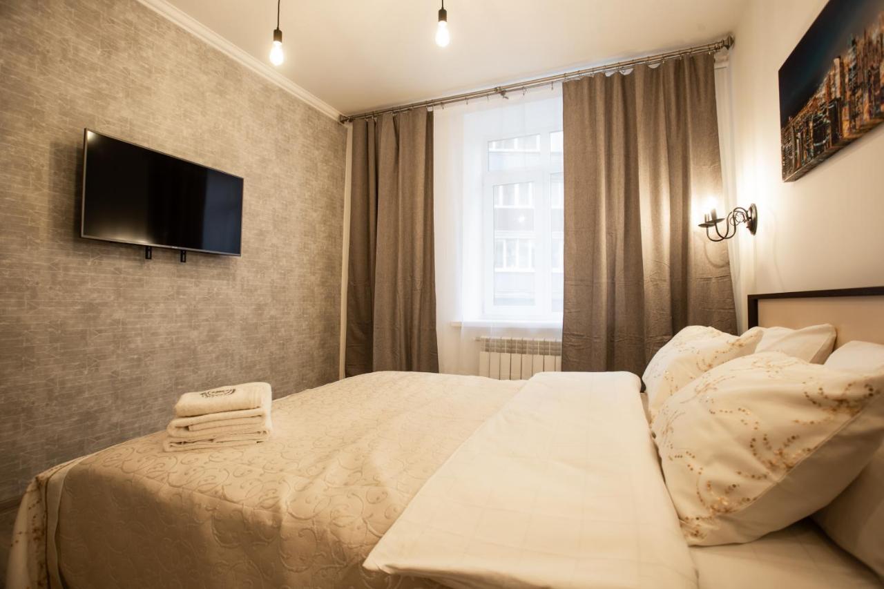 Ultra Lux 3 Rooms Apartment Near Arena City Kiev Dış mekan fotoğraf